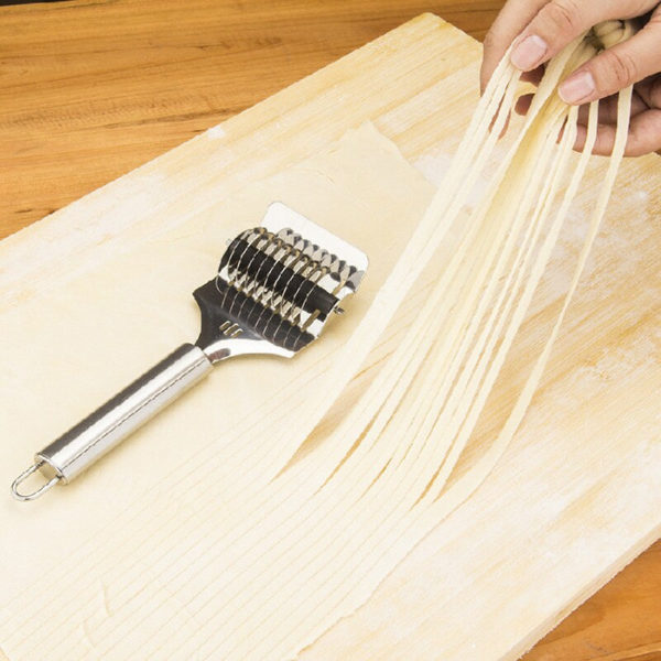 Нож кулинарный для нарезания домашней лапши